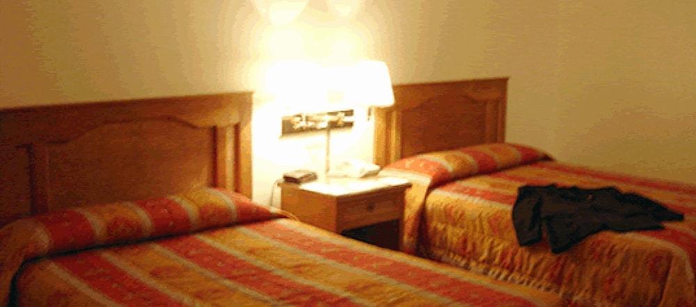 Hotel Ritz Matamoros  Ngoại thất bức ảnh